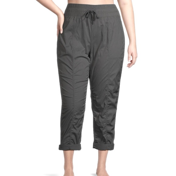Shambhala Women's Live-In Ease Mid Rise Capri Pants Dark Grey Size Medium - Picture 1 of 16